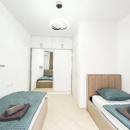 Apartment 2 Bedroom 1122