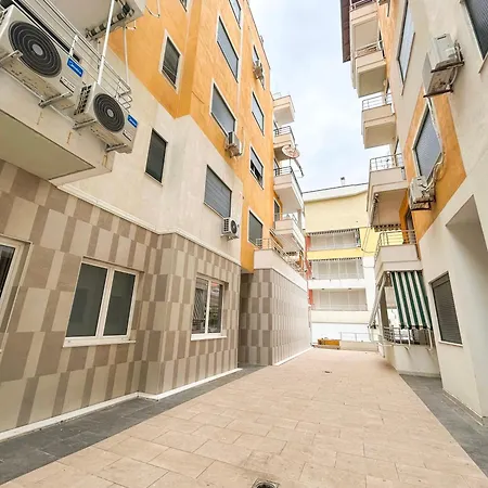 Apartment 2 Bedroom 1122